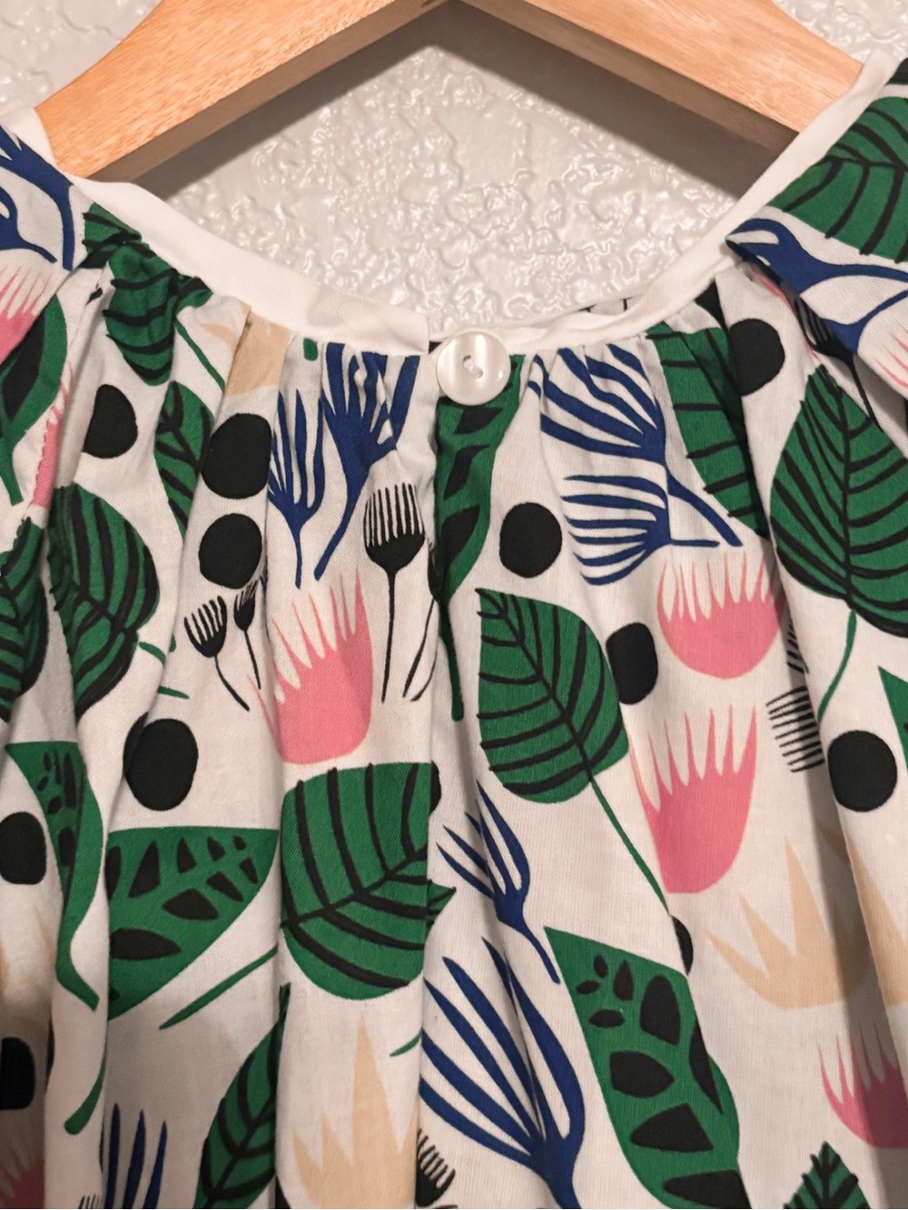 Tish Cox Leaf & Bloom Puff Sleeve Blouse - Green/Pink on Cream - Picture 5 of 8